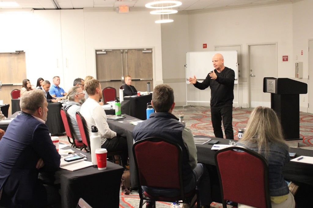 An intimate teaching session at Four Points by Sheraton Orlando